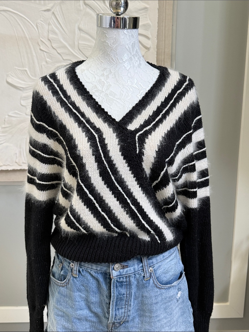 VTG 80s 90s Sostanza Angora Blend Faux Wrap Zebra Stripe Knit Sweater L - Picture 1 of 11